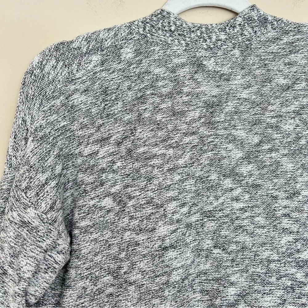 Old Navy Women’s Gray Marled Knit Open Cardigan - Picture 7 of 9